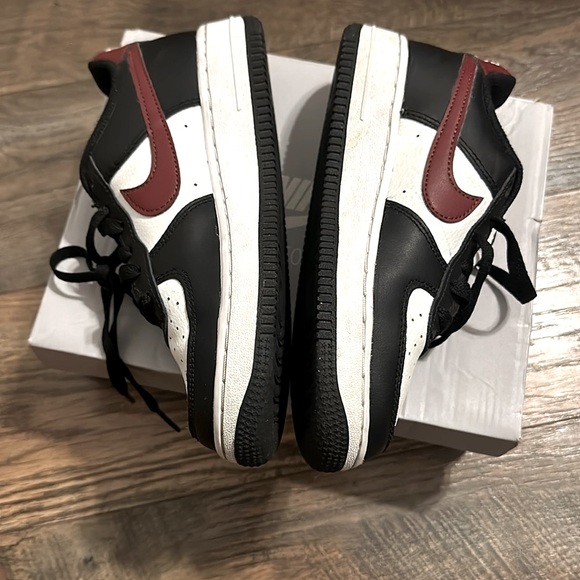 Nike Air Force 1 GS "Dark Team Red" White Black| size 2.5 - Picture 3 of 6